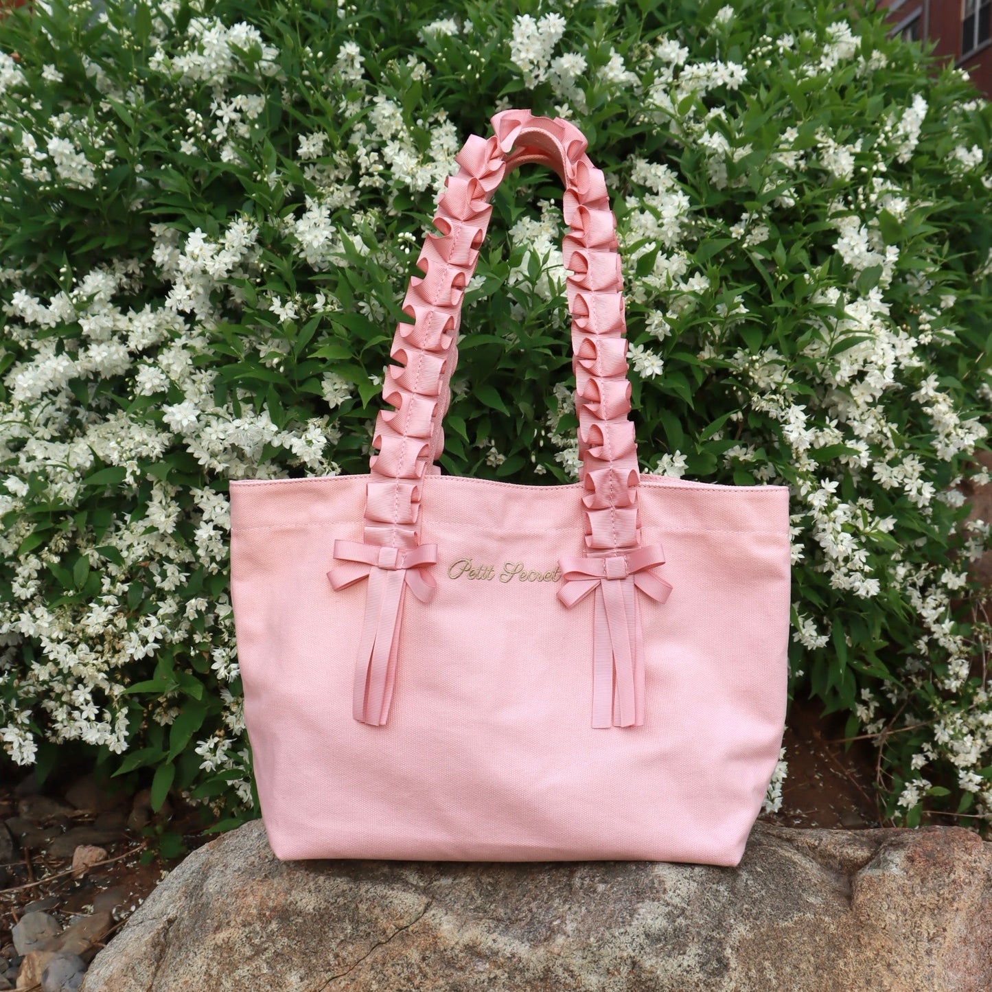 Petit Secret Ruffles Strap Tote Bag
