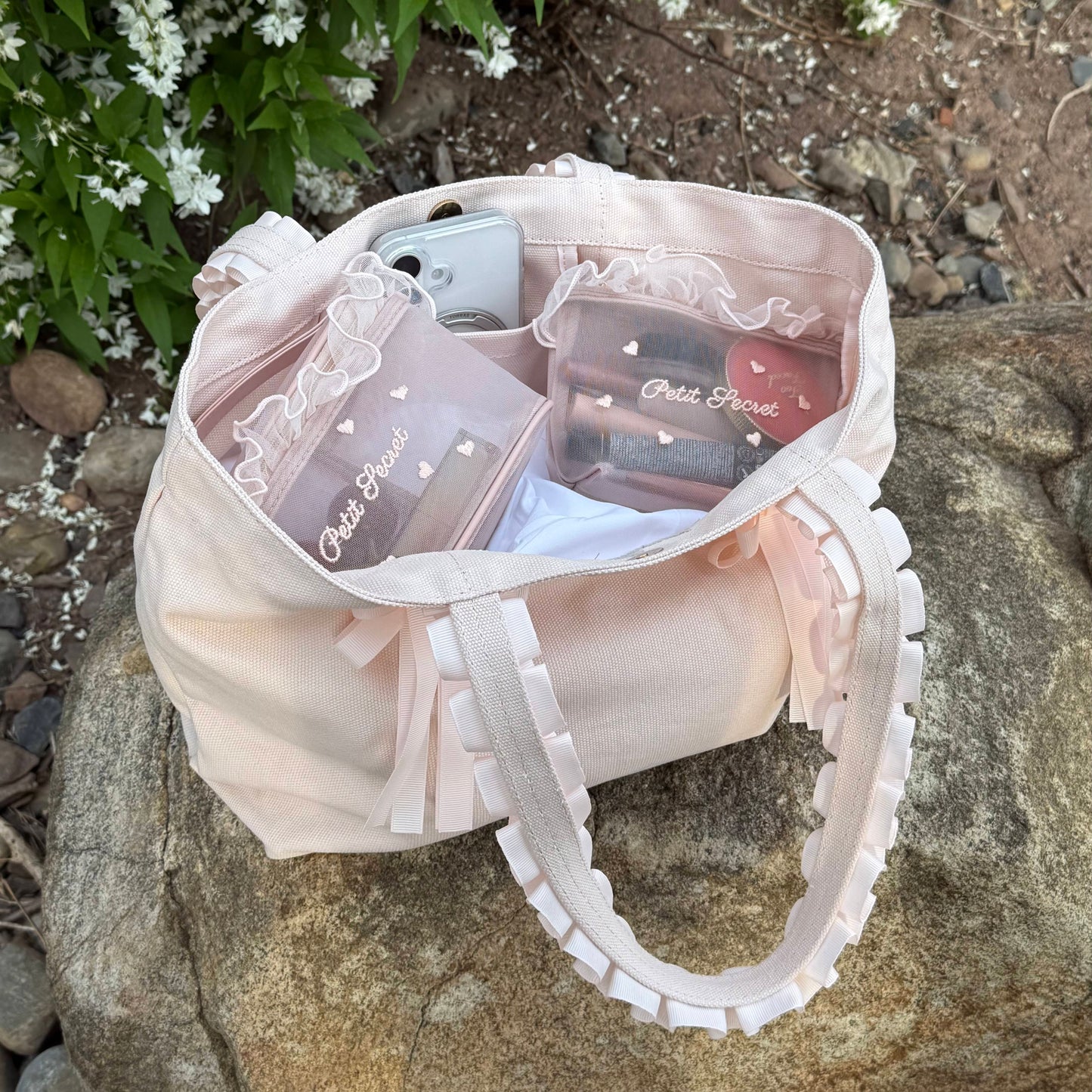 Petit Secret Ruffles Strap Tote Bag
