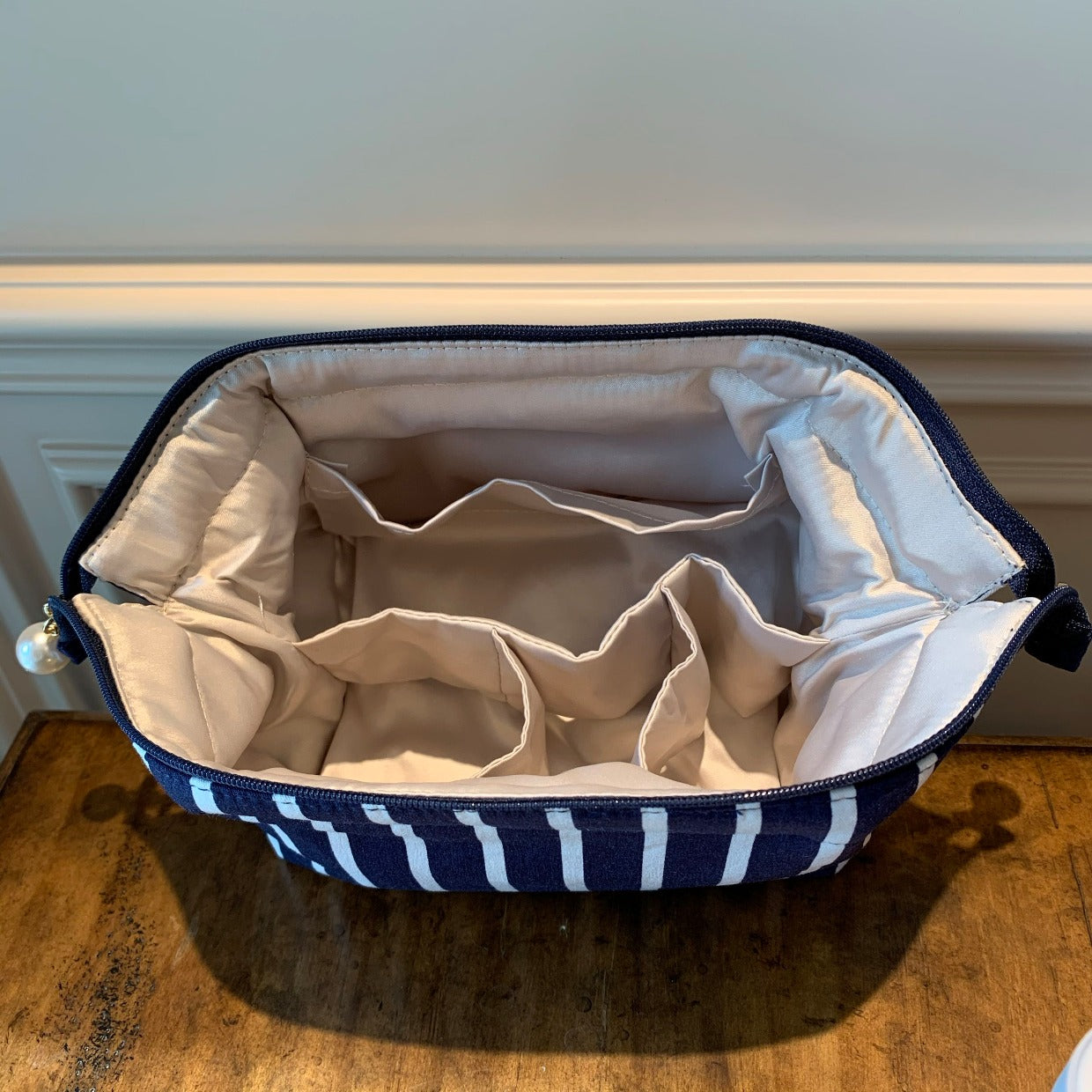 Petit Secret Navy Stripe Pearl Clasp Makeup Pouch