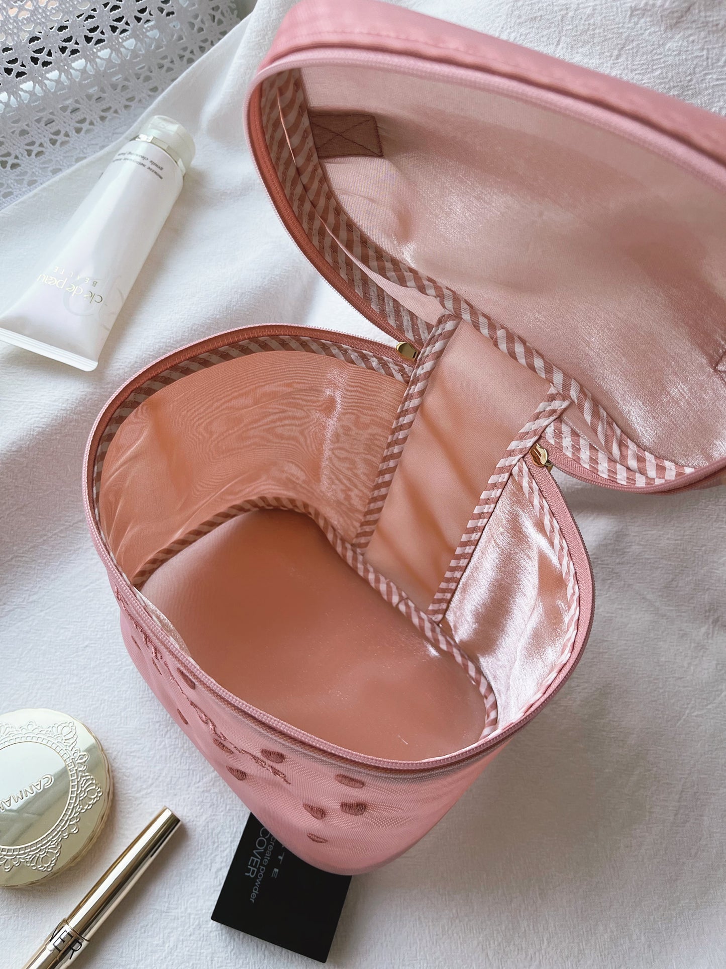 Petit Secret PETIT TROUVER Embroidered Hearts Travel Case Makeup Bag