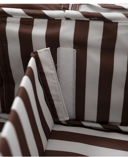 Cute Cartoon Bear Embroidery Handheld Makeup Bag 3D Square Compartmental Storage Bag