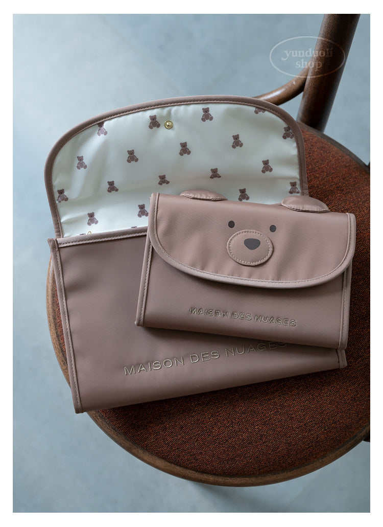Cute Cartoon Brown Bear Large-Capacity Travel Bag | Document, Card & Vaccine Record Organizer