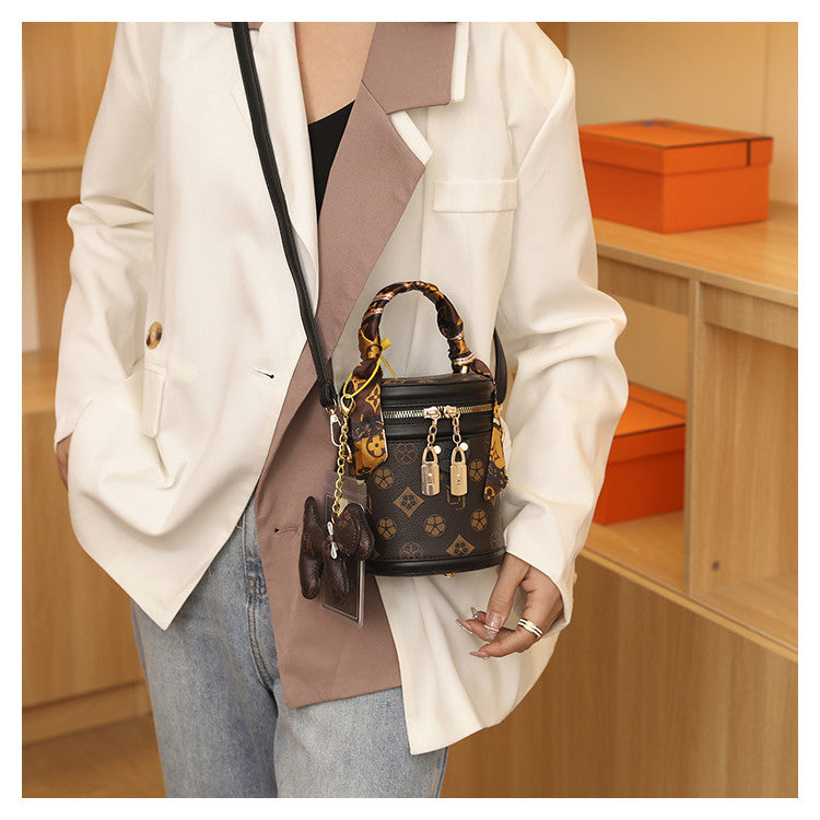 Women's Stylish Small Trendy Crossbody Bag, Spring & Summer Versatile Bucket Bag, Premium Texture Shoulder & Crossbody Handbag
