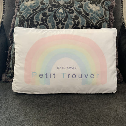 Petit Trouver Rainbow Print Soft Fabric Travel Clothing Storage Organizer Bag