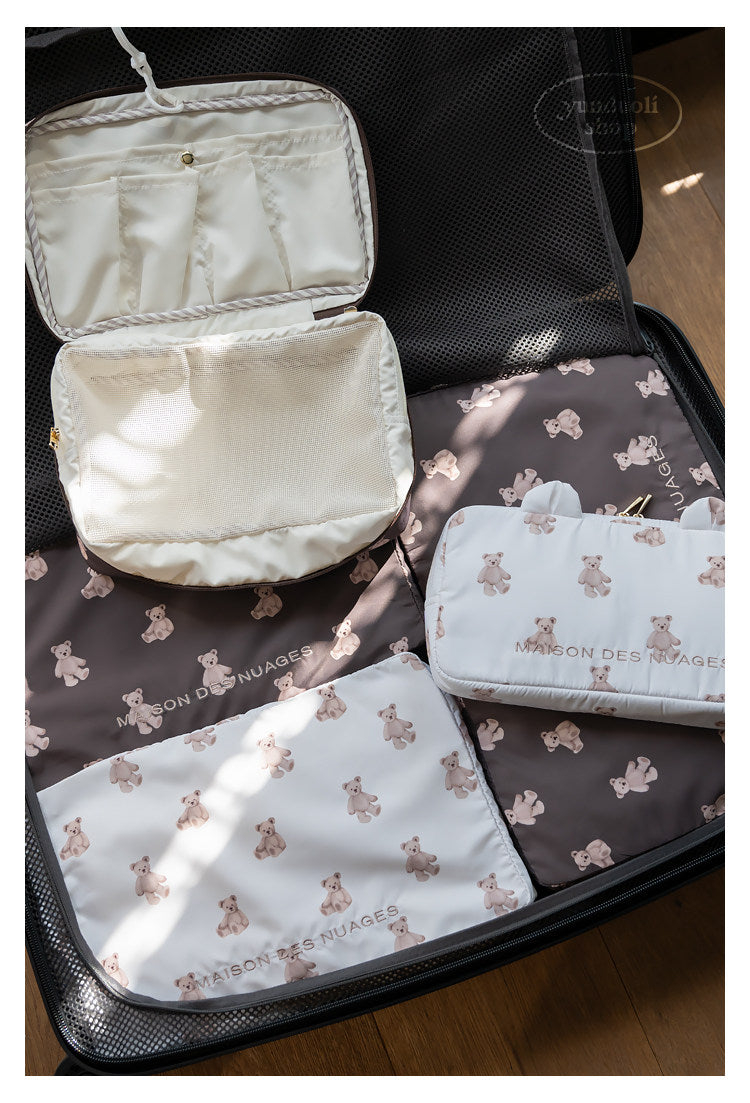 Cute Cartoon Bear Lightweight Travel Bag | Nintendo Switch Console Storage Pouch