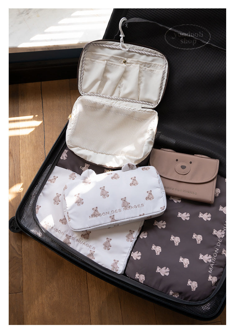 Soft, Cute and Adorable Cartoon Bear-Themed Travel Storage Set: Lightweight Storage Bags for Clothes and Underwear