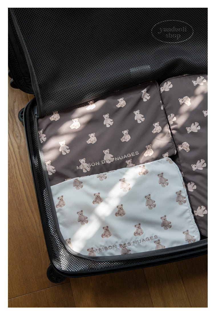 Soft, Cute and Adorable Cartoon Bear-Themed Travel Storage Set: Lightweight Storage Bags for Clothes and Underwear