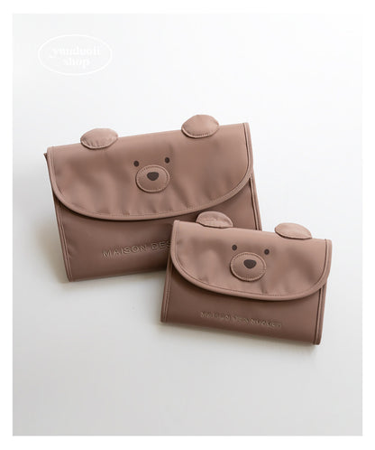 Cute Cartoon Brown Bear Large-Capacity Travel Bag | Document, Card & Vaccine Record Organizer