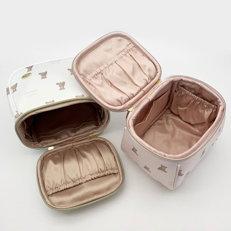 PETIT TROUVER Little Bear Print Series