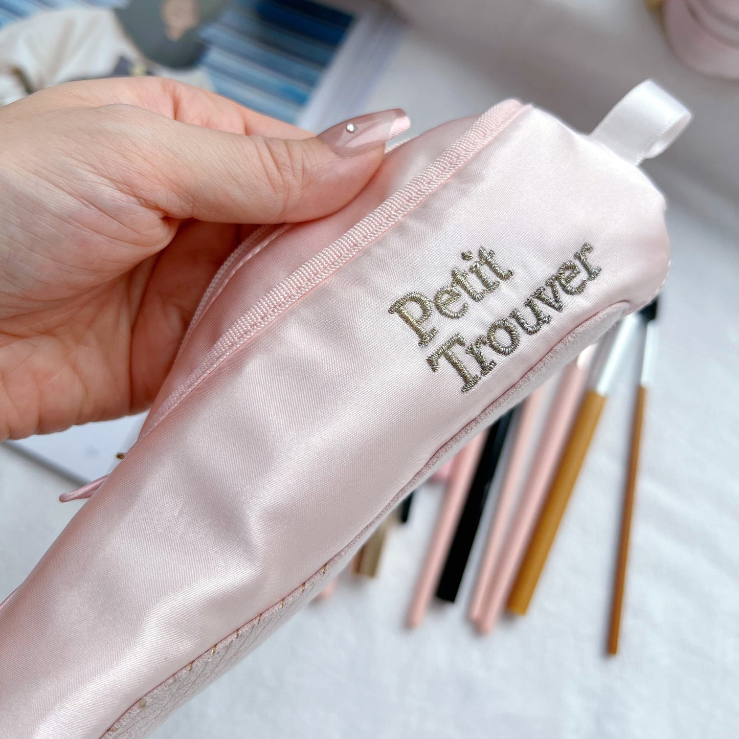 Sweet Ballet Flat-Inspired Makeup Pouch - Cosmetic Brush & Pencil Organizer with Hook