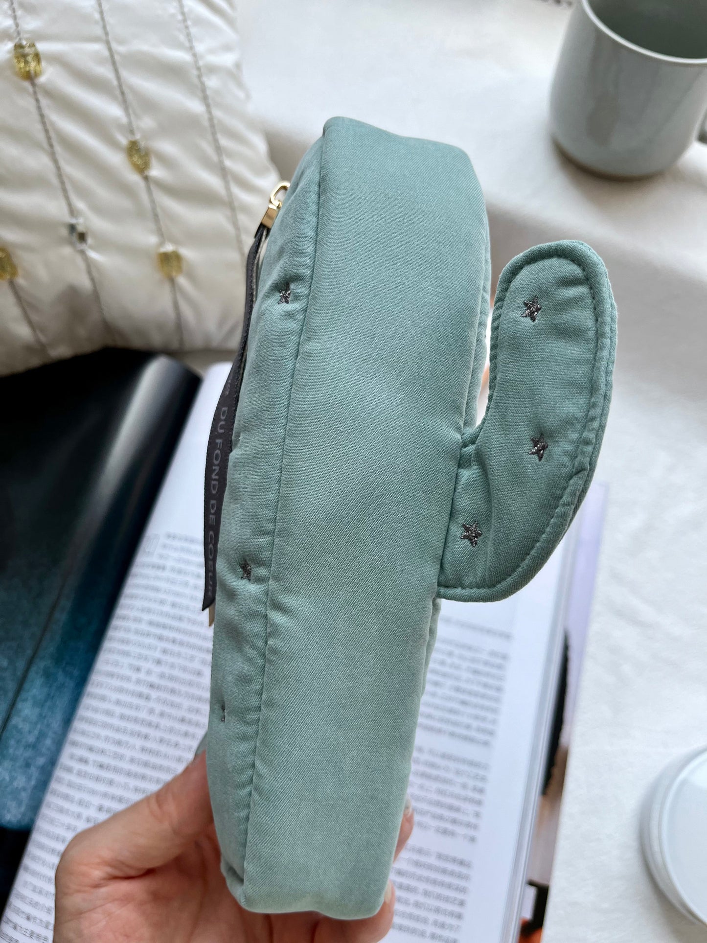 Petit Trouver Cactus Shaped Makeup Bag Ribbon Print Cosmetic Brush Pouch & Clutch