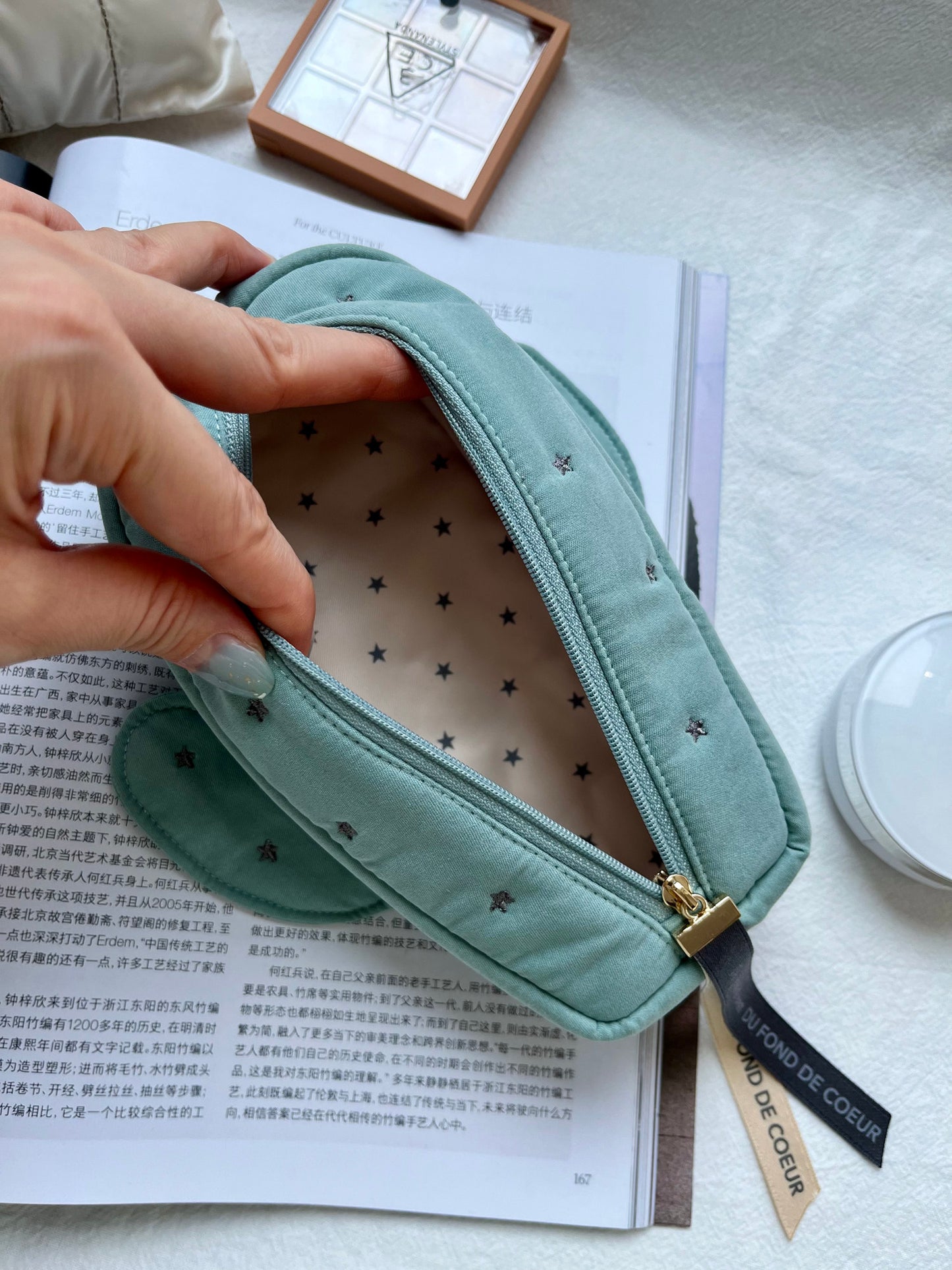 Petit Trouver Cactus Shaped Makeup Bag Ribbon Print Cosmetic Brush Pouch & Clutch