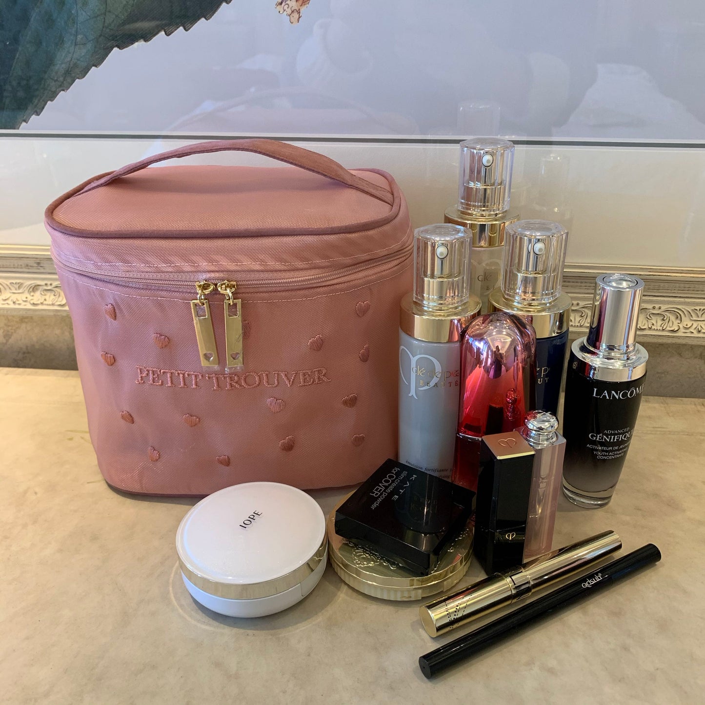 Petit Secret PETIT TROUVER Embroidered Hearts Travel Case Makeup Bag