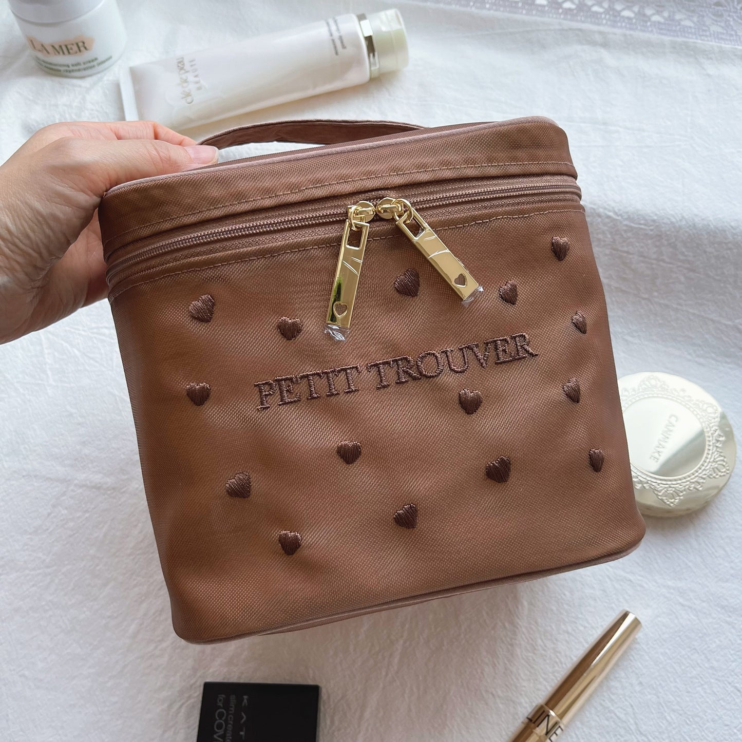 Petit Secret PETIT TROUVER Embroidered Hearts Travel Case Makeup Bag