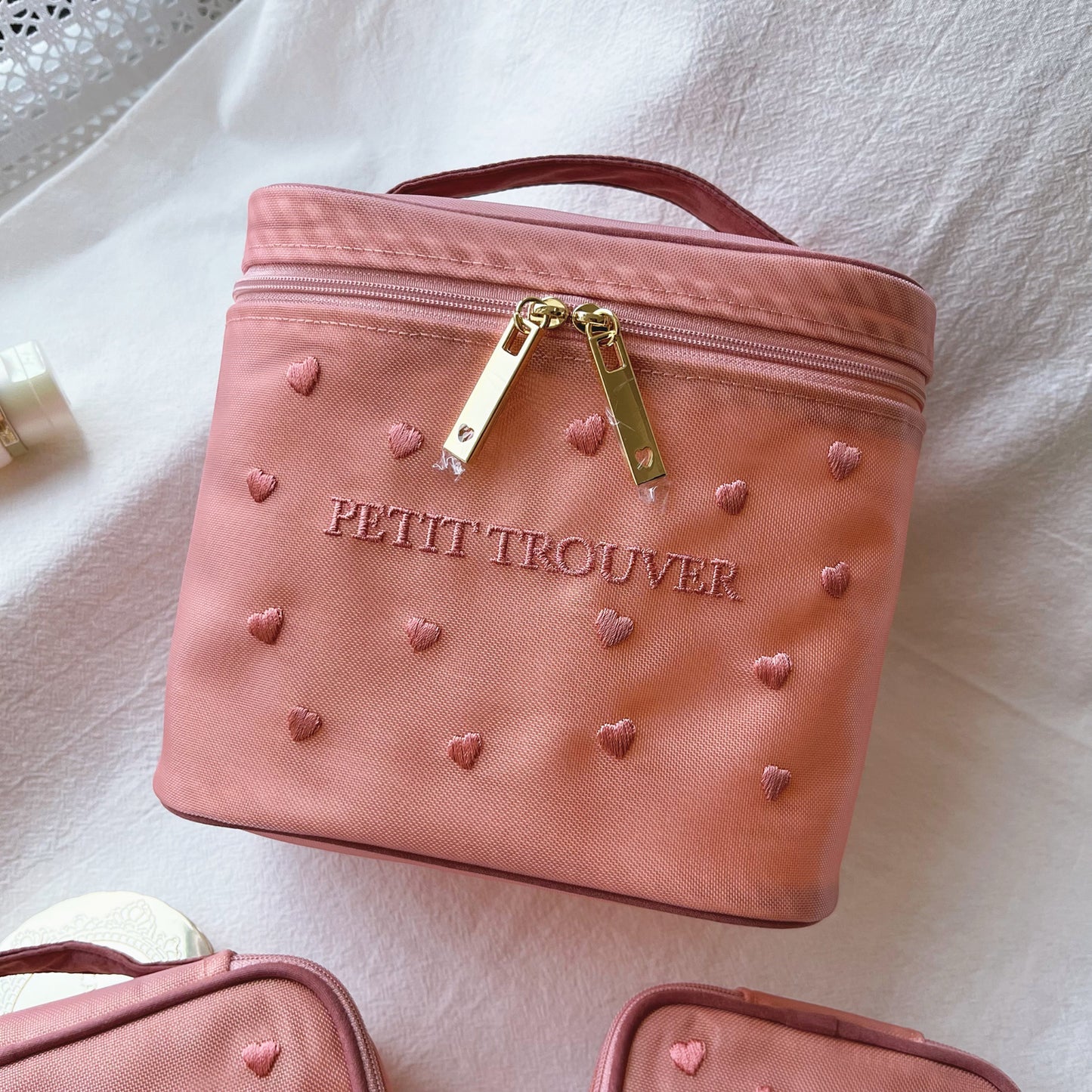 Petit Secret PETIT TROUVER Embroidered Hearts Travel Case Makeup Bag